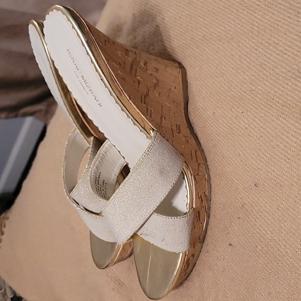 Gold Wedges - Picture 2 of 4